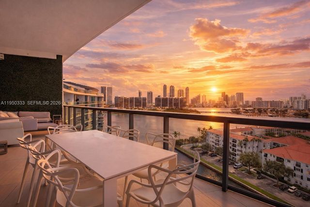 3250 NE 188th St UPH02 + ROOFTOP W/ POOL, Aventura, FL 33180