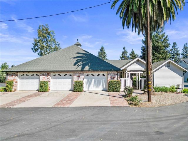4616 Freelove Rd, Oakdale, CA 95361