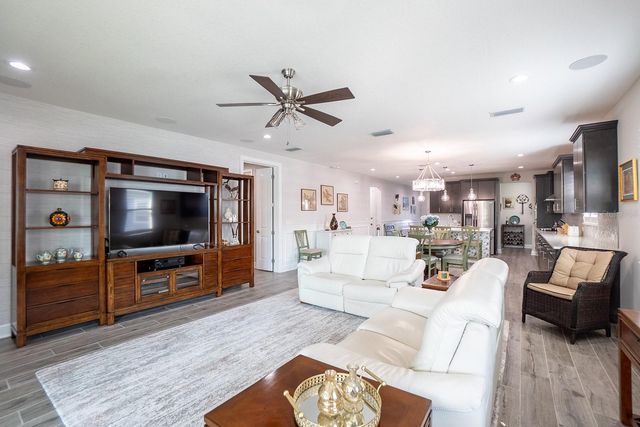 9 LOS LAGOS BOULEVARD, Palm Coast, FL 32137
