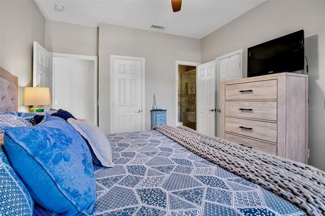 7589 PLANTATION CIRCLE, Bradenton, FL 34201