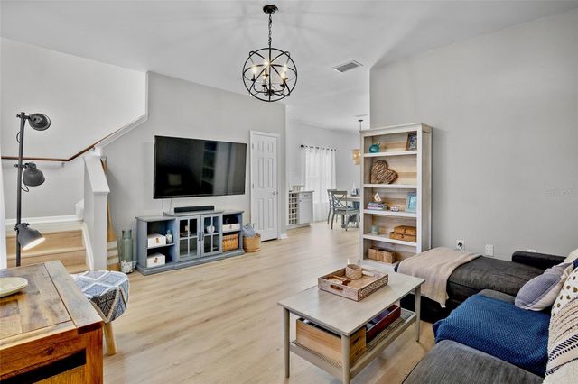 7589 PLANTATION CIRCLE, Bradenton, FL 34201