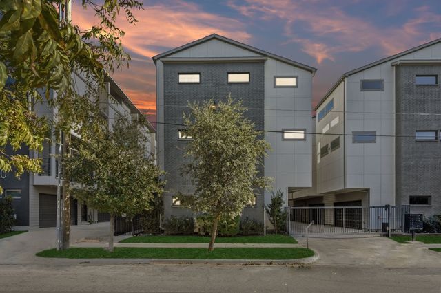 4226 Roseland Avenue 203, Dallas, TX 75204