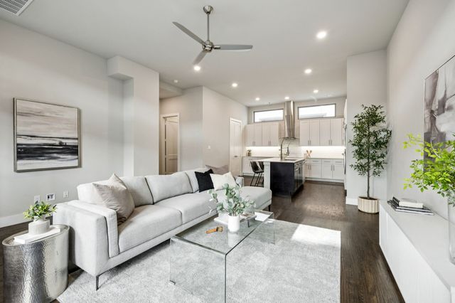 4226 Roseland Avenue 203, Dallas, TX 75204