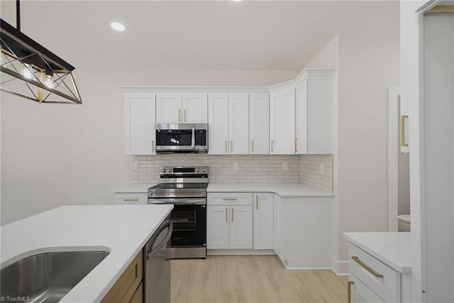 311 Lily Drive, Kernersville, NC 27284