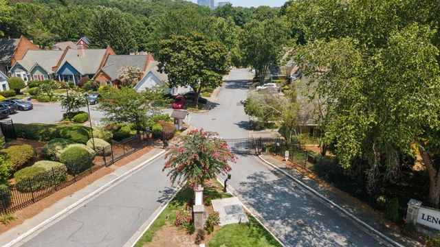 934 Lenox Hill Court, Atlanta, GA 30324