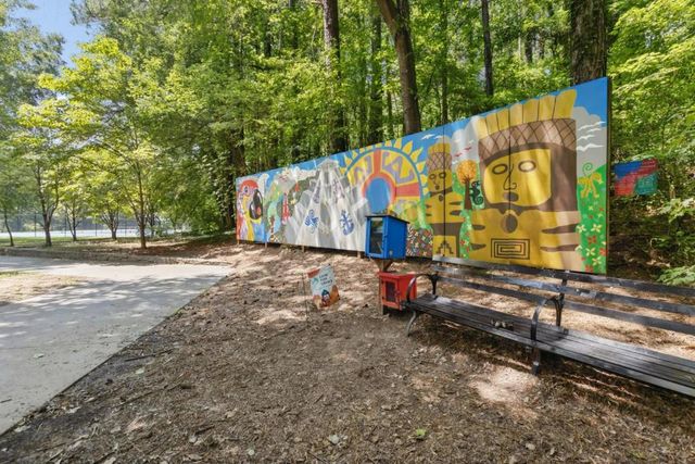 934 Lenox Hill Court, Atlanta, GA 30324