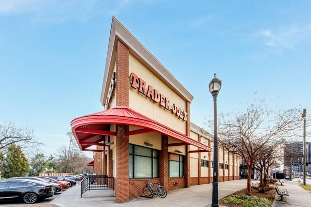 934 Lenox Hill Court, Atlanta, GA 30324