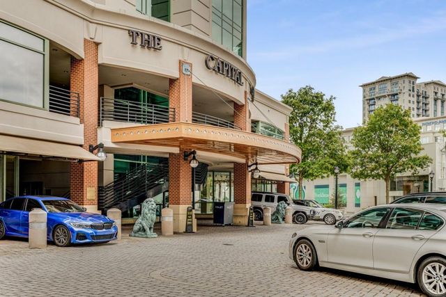 934 Lenox Hill Court, Atlanta, GA 30324