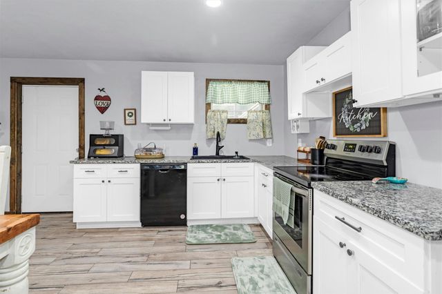 6452 Oakhill Lane, Richards, TX 77873