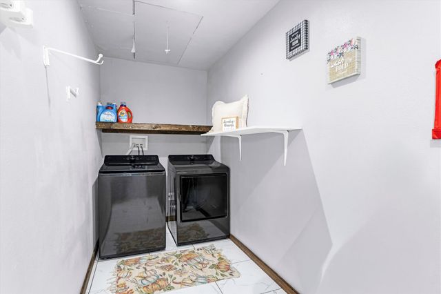 6452 Oakhill Lane, Richards, TX 77873