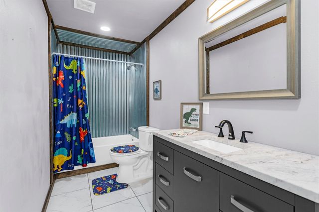 6452 Oakhill Lane, Richards, TX 77873