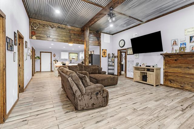 6452 Oakhill Lane, Richards, TX 77873