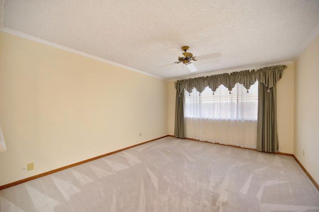 8140 Lisbon Way, Sacramento, CA 95823