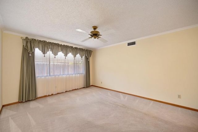 8140 Lisbon Way, Sacramento, CA 95823