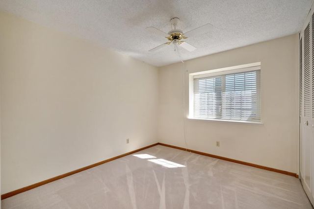 8140 Lisbon Way, Sacramento, CA 95823
