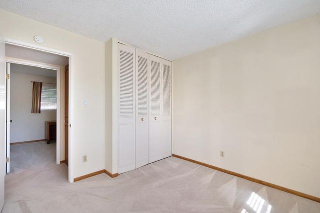 8140 Lisbon Way, Sacramento, CA 95823
