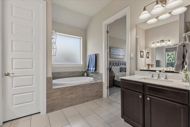 8033 Mozart ST, Round Rock, TX 78665
