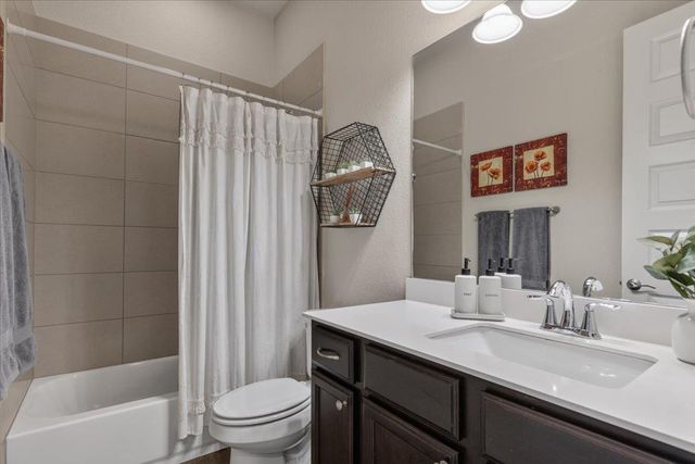 8033 Mozart ST, Round Rock, TX 78665