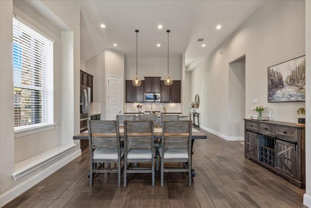 8033 Mozart ST, Round Rock, TX 78665
