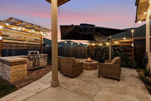 8033 Mozart ST, Round Rock, TX 78665