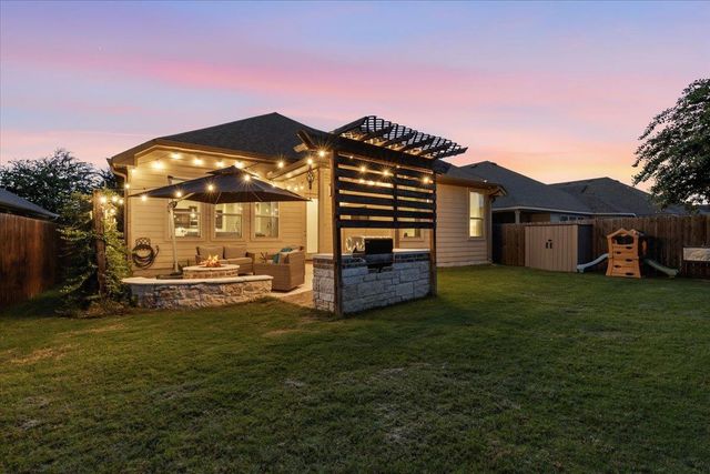 8033 Mozart ST, Round Rock, TX 78665