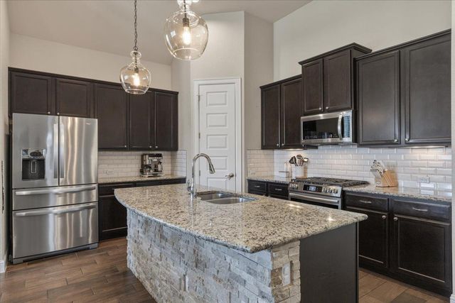 8033 Mozart ST, Round Rock, TX 78665