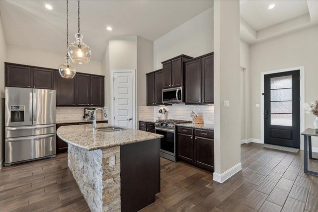 8033 Mozart ST, Round Rock, TX 78665