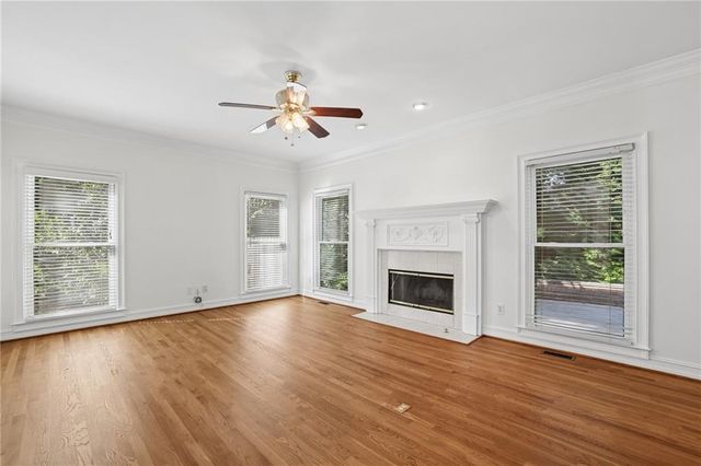 100 Harmony Point Cove, Lilburn, GA 30047
