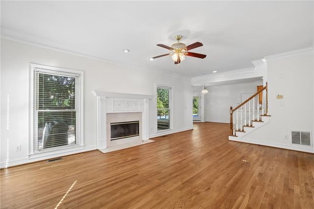 100 Harmony Point Cove, Lilburn, GA 30047