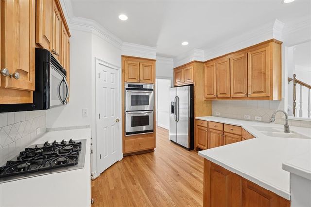 100 Harmony Point Cove, Lilburn, GA 30047