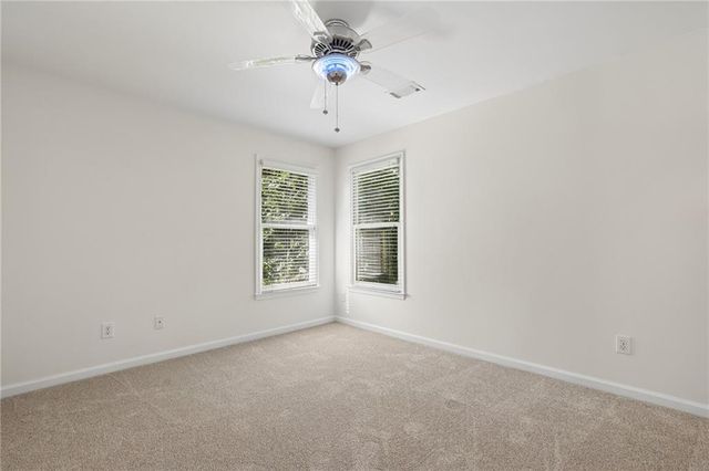100 Harmony Point Cove, Lilburn, GA 30047