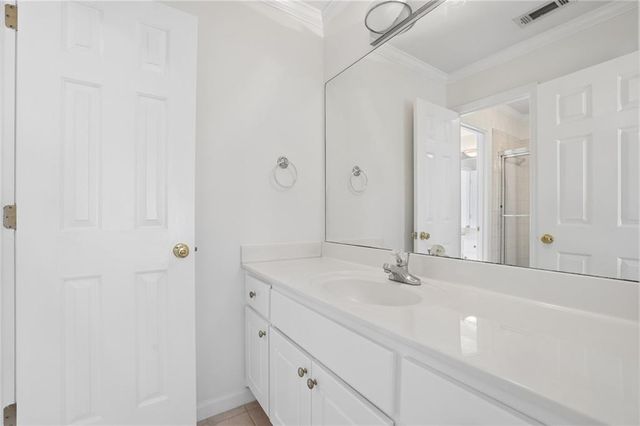 100 Harmony Point Cove, Lilburn, GA 30047