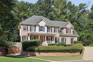 100 Harmony Point Cove, Lilburn, GA 30047