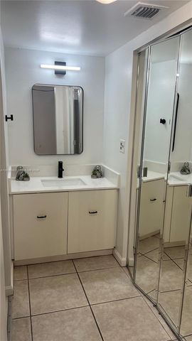 7980 N French Dr 3-103, Pembroke Pines, FL 33024