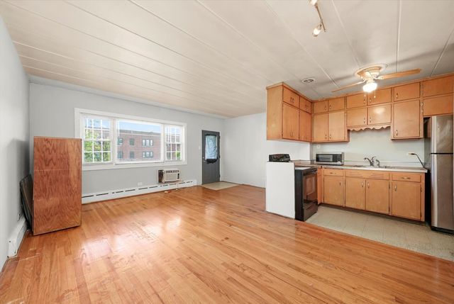 2716 Ridgeland Avenue 7, Berwyn, IL 60402