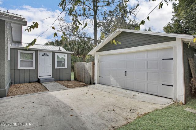 510 S 19TH Street, Palatka, FL 32177