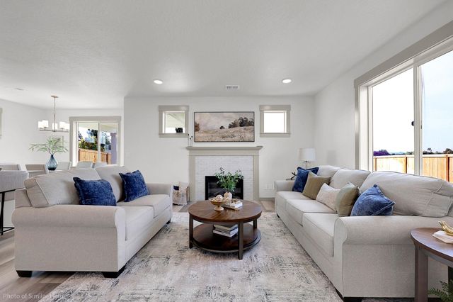 3670 Luchu Street 92, Medford, OR 97504