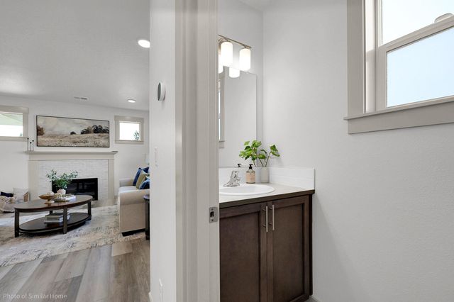 3670 Luchu Street 92, Medford, OR 97504