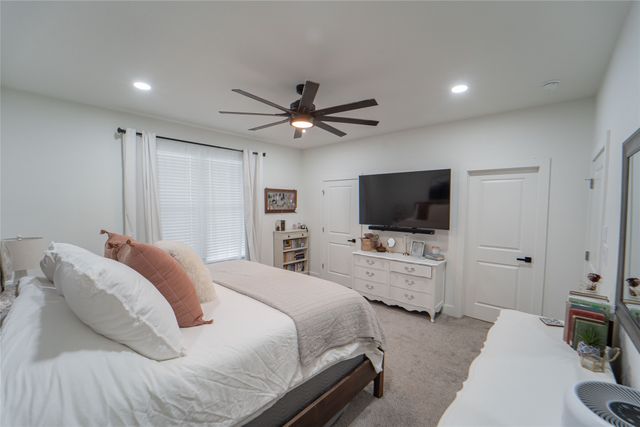 335 Brazos West Drive, Mineral Wells, TX 76067