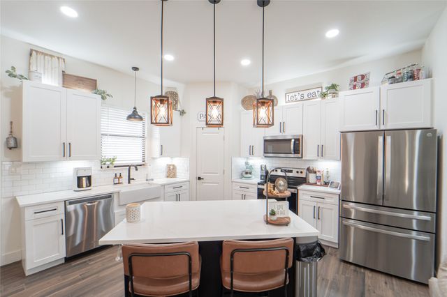 335 Brazos West Drive, Mineral Wells, TX 76067