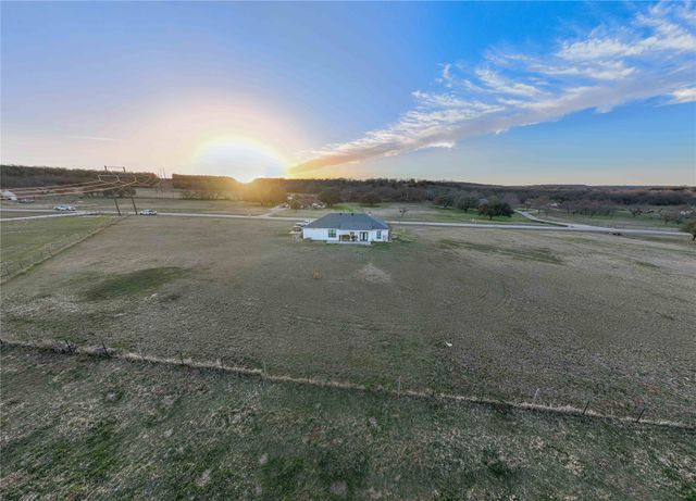 335 Brazos West Drive, Mineral Wells, TX 76067