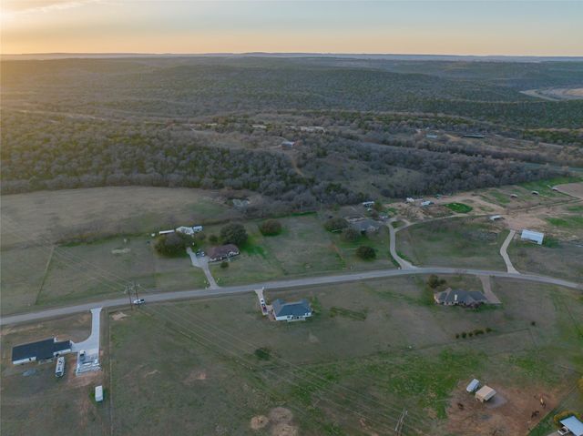 335 Brazos West Drive, Mineral Wells, TX 76067