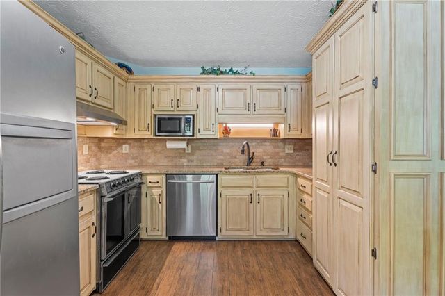 1521 Aiken Chafin Lane, Mcdonough, GA 30252