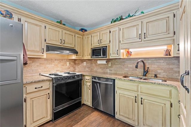 1521 Aiken Chafin Lane, Mcdonough, GA 30252