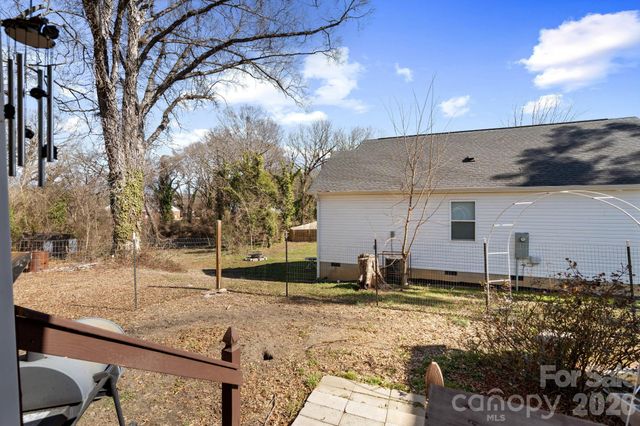 1242 W Airline Avenue, Gastonia, NC 28052