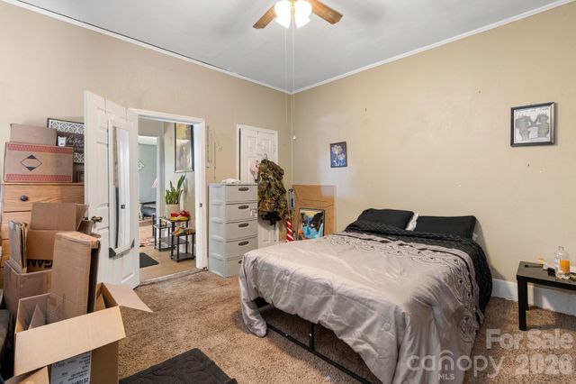 1242 W Airline Avenue, Gastonia, NC 28052