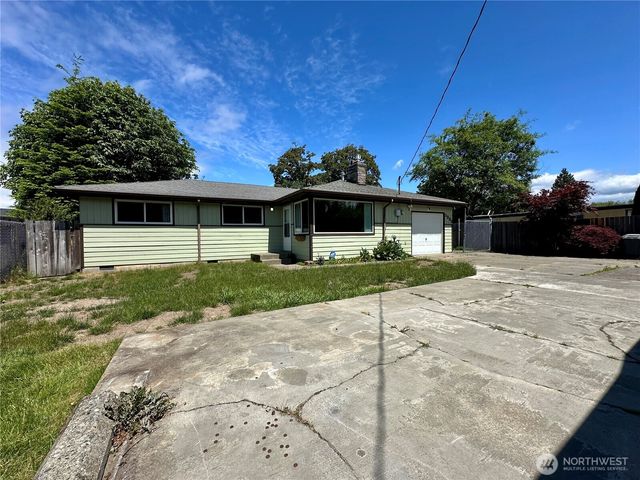 1336 S 279th Street, Des Moines, WA 98198