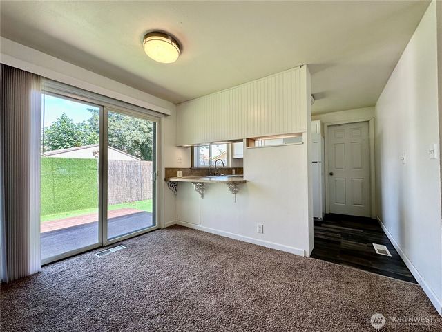 1336 S 279th Street, Des Moines, WA 98198