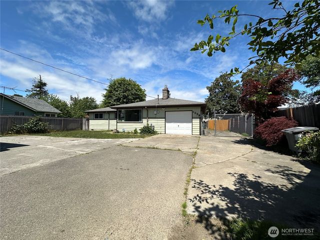 1336 S 279th Street, Des Moines, WA 98198