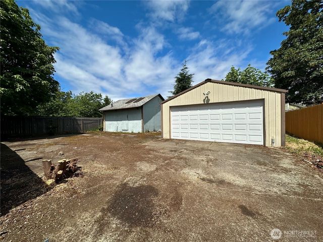 1336 S 279th Street, Des Moines, WA 98198